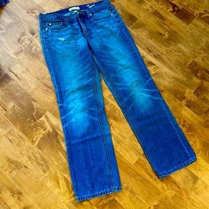 Henry and Belle boyfriend jeans. All the rage these days.